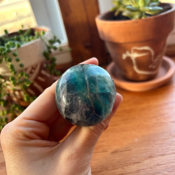 Crystal Mushroom - Picture 3 of 4